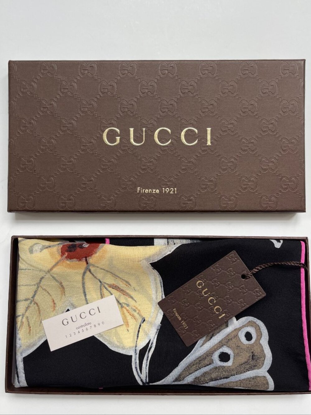 New Gucci Scarf Logo Kris Knight Butterfly Flora Black Silk Wrap Gucci Gift Box